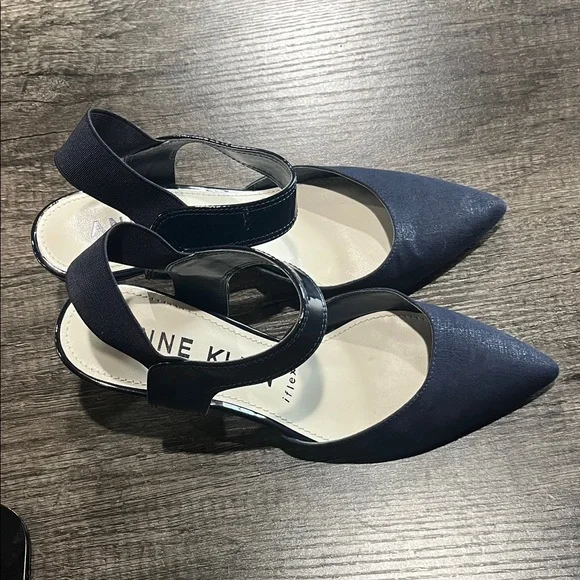 Anne Klein Black Heeled Sandals Flex - Picture 3 of 7